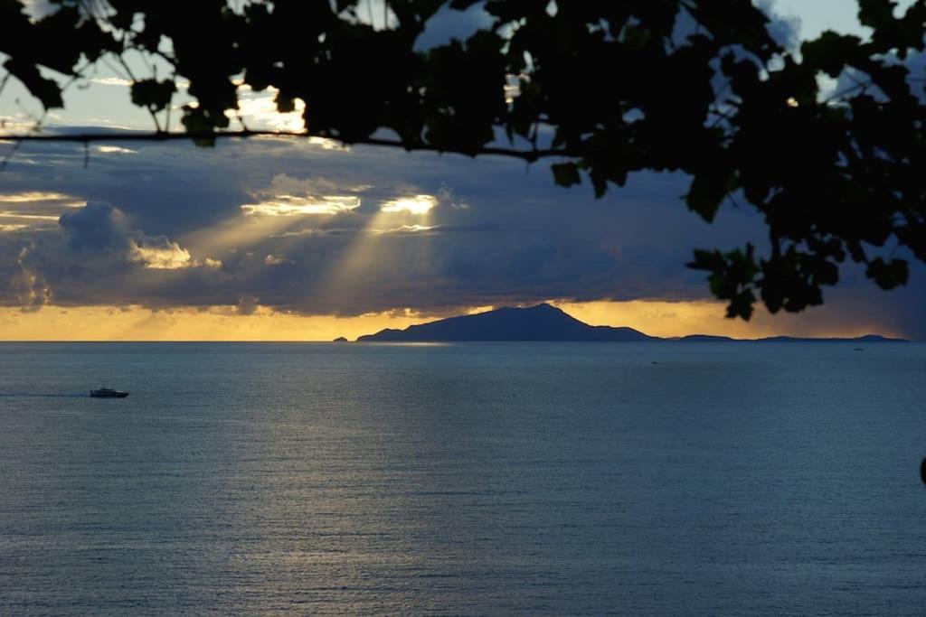 Villa Bikini On Sorrento Coast วีโกเอเกวนเซ ภายนอก รูปภาพ
